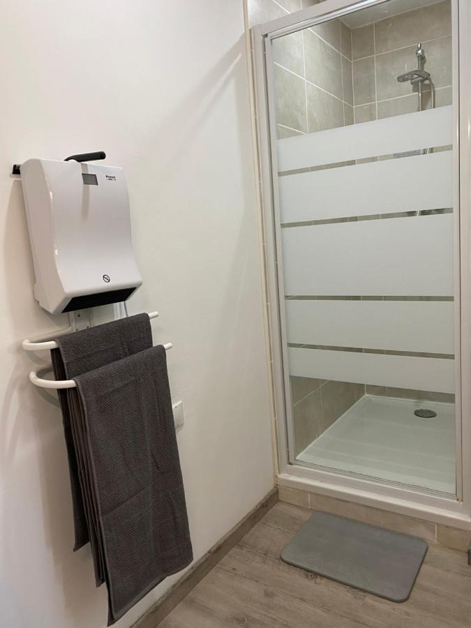 Appartement Loft Маноск Экстерьер фото